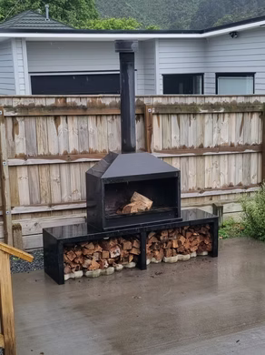 Matt’s Experience: Lit Designs Fireplace Transforming their new home.